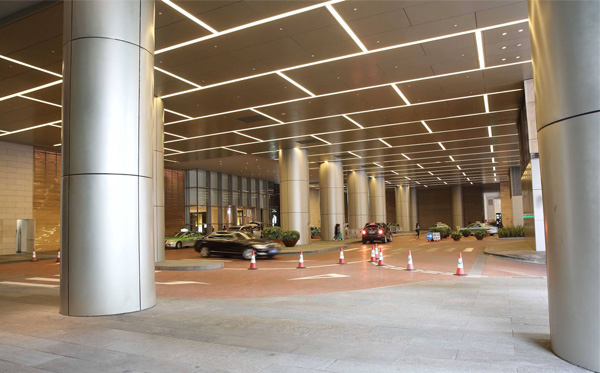 弧形包柱鋁單板