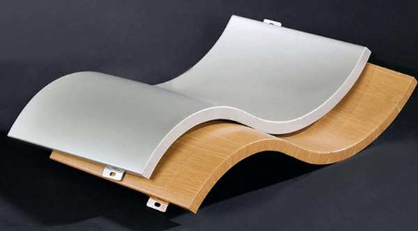 什么是弧形鋁單板