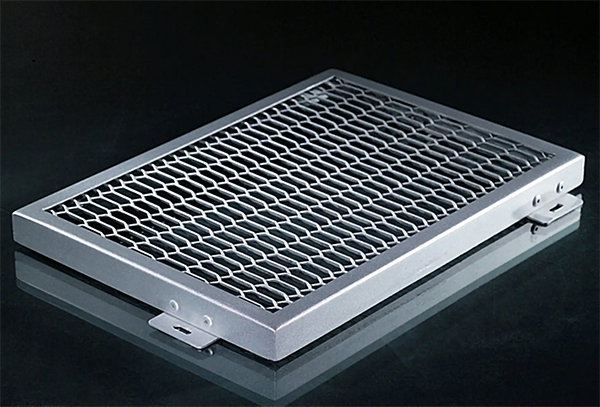 如何選擇雕花鋁單板?